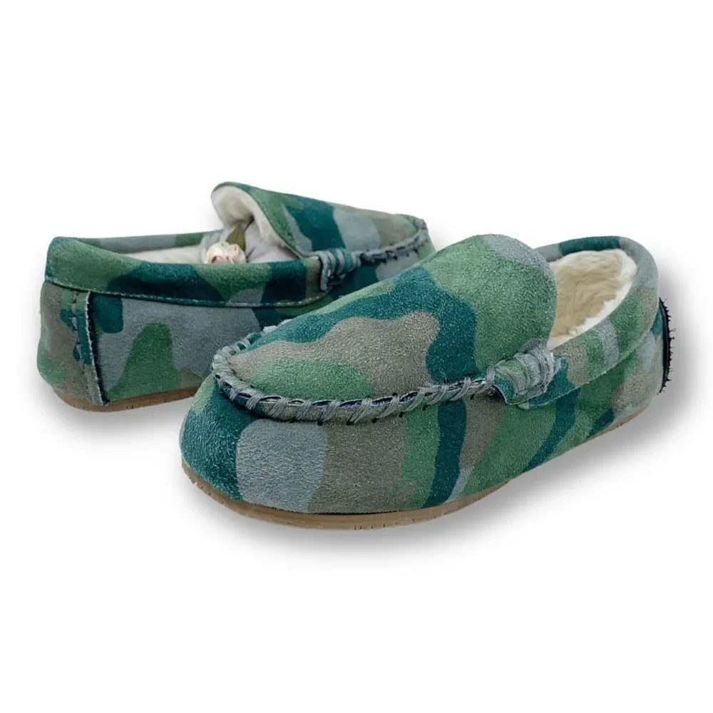Lands' End Green Camo Print Moccasin‎ Slippers Faux Fur Lining Kids Size 1